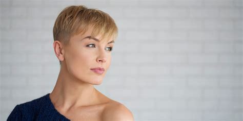 Coupe nuque rasée pour femme : comment bien l’adopter